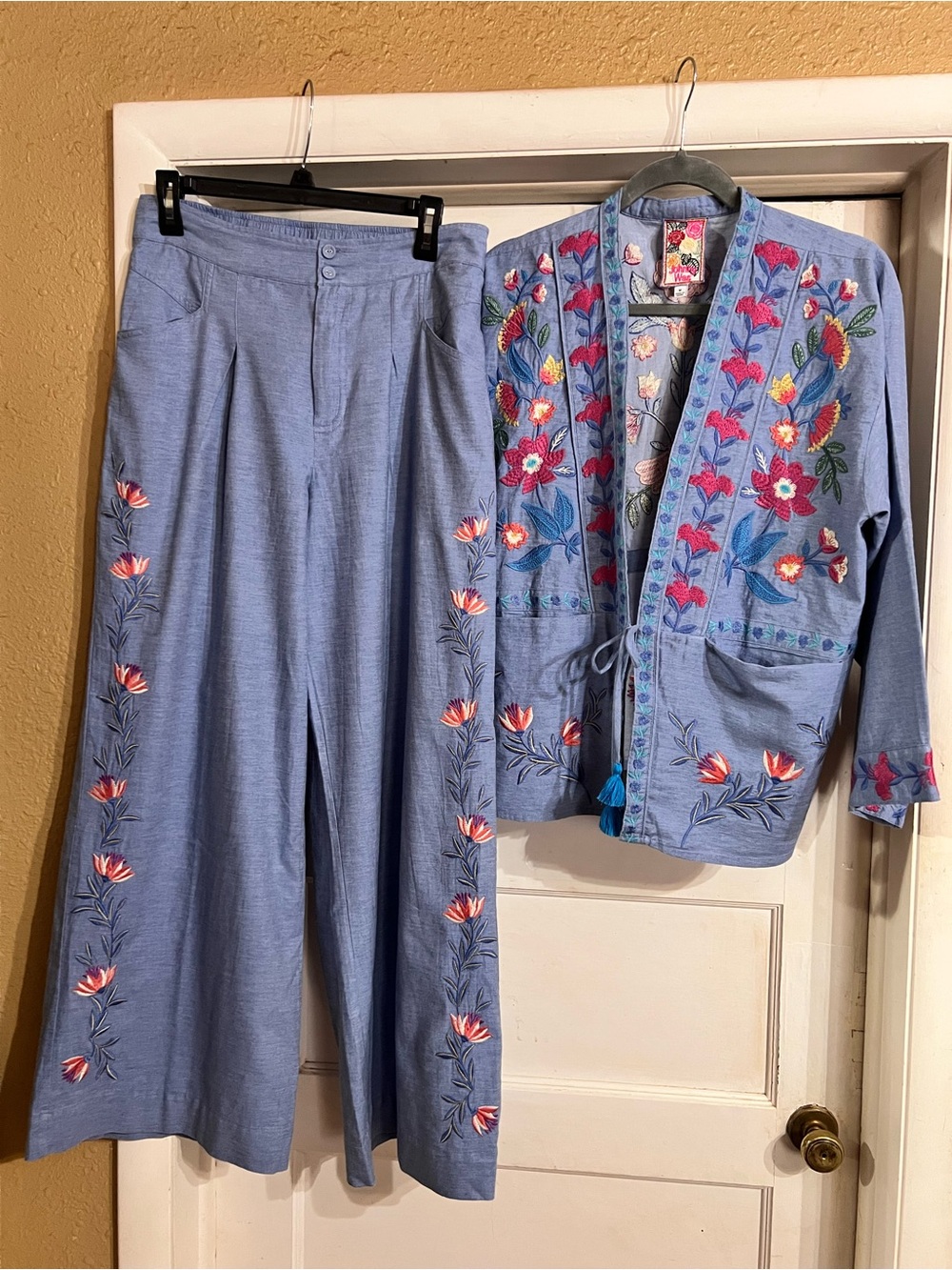 Johnny Was Elizabeth Embroidered Kimono Jacket and Pants - Size Small /Medium